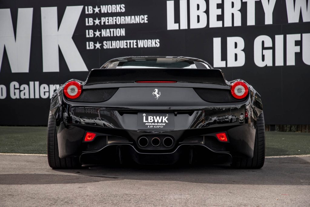 Liberty Walk Ferrari 458 wide body kit