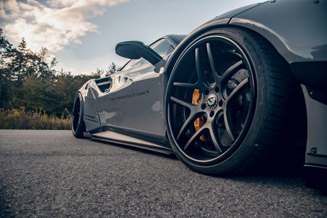 Liberty Walk Ferrari 488 wide body kit