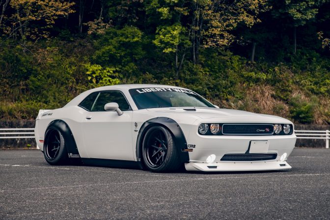 Liberty Walk Dodge Challenger Wide Body Kit
