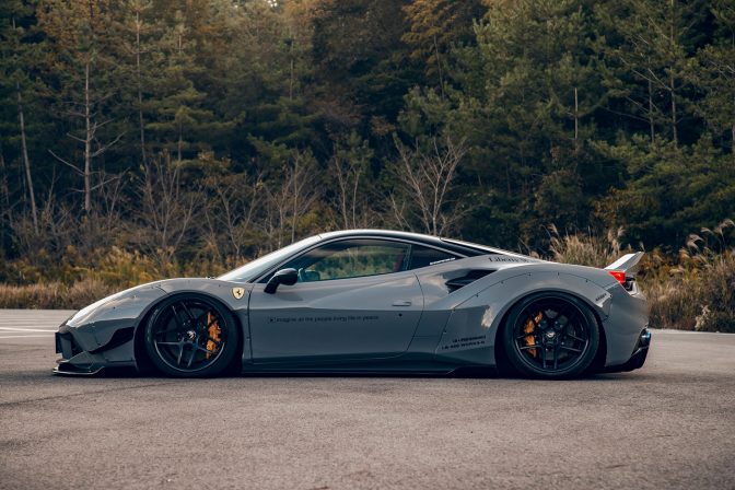 Liberty Walk Ferrari 488 wide body kit