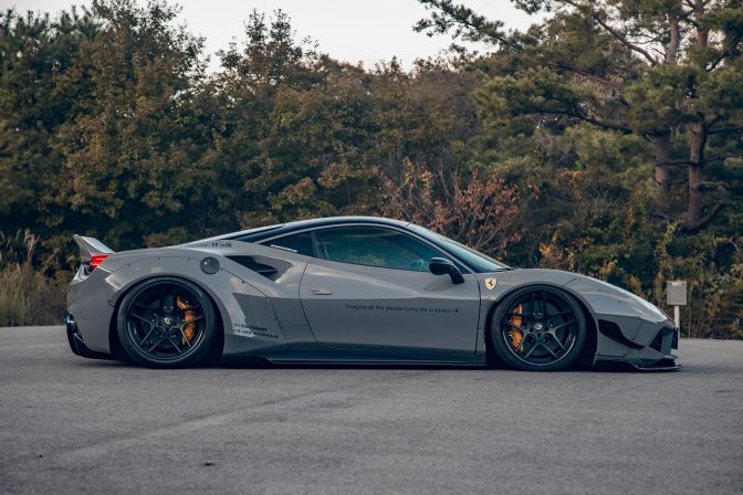 Liberty Walk Ferrari 488 wide body kit