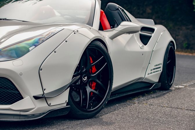 Liberty Walk Ferrari 488 wide body kit