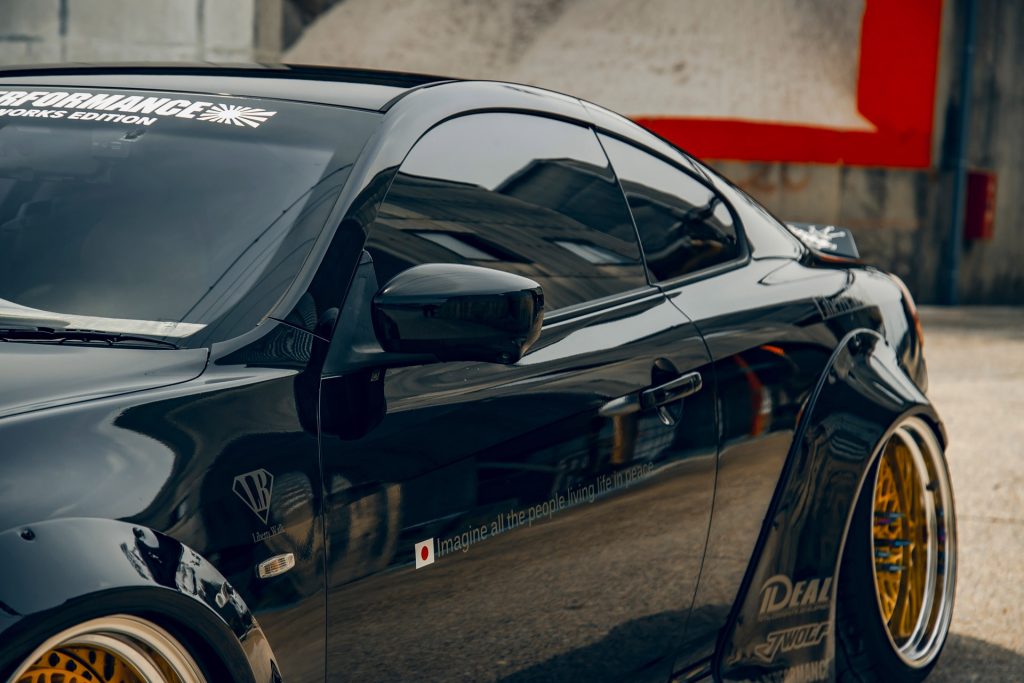 Liberty Walk Infiniti G37 Wide Body Kit