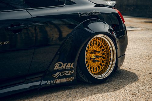 Liberty Walk Infiniti G37 Wide Body Kit