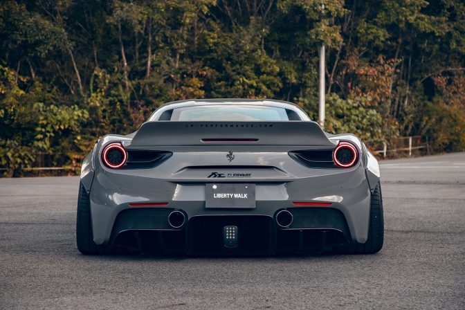 Liberty Walk Ferrari 488 wide body kit