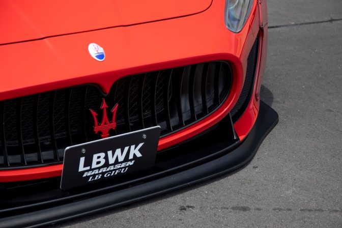 Liberty Walk Maserati GranTurismo Body Kit