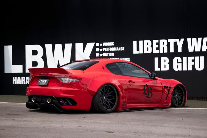 Liberty Walk Maserati GranTurismo Body Kit