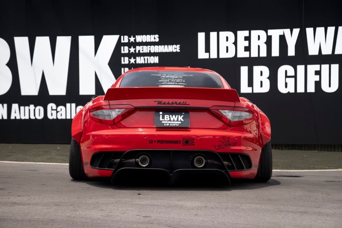 Liberty Walk Maserati GranTurismo Body Kit