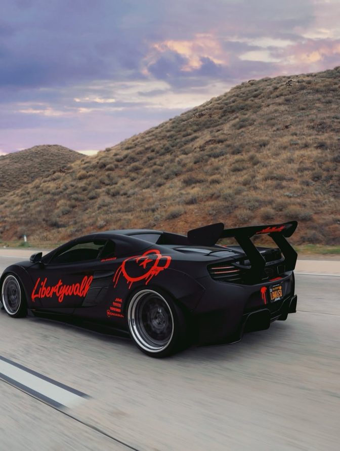 Liberty Walk McLaren MP4-12C / McLaren 650S Complete Body Kit