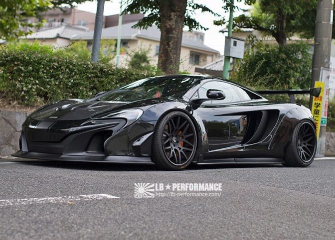 Liberty Walk McLaren MP4-12C / McLaren 650S Complete Body Kit