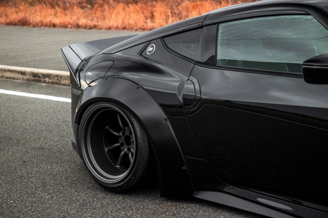 Liberty Walk Nissan Z RZ34 400Z WORKS