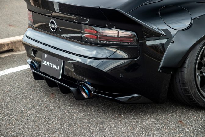 Liberty Walk Nissan Z RZ34 400Z WORKS
