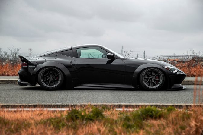 Liberty Walk Nissan Z RZ34 400Z WORKS
