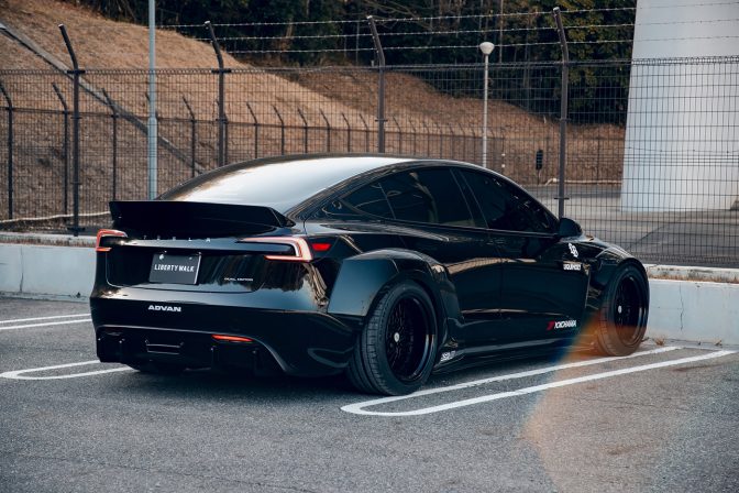 Tesla Model 3 Liberty Walk