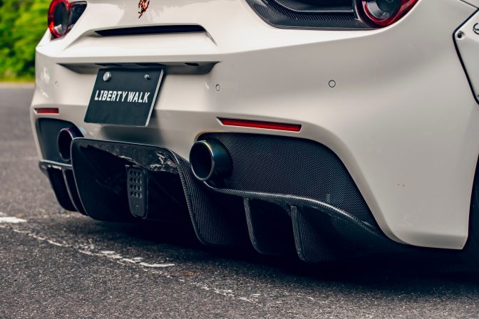 Liberty Walk Ferrari 488 wide body kit