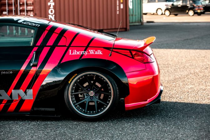 Liberty Walk Nissan Z33 (350Z)