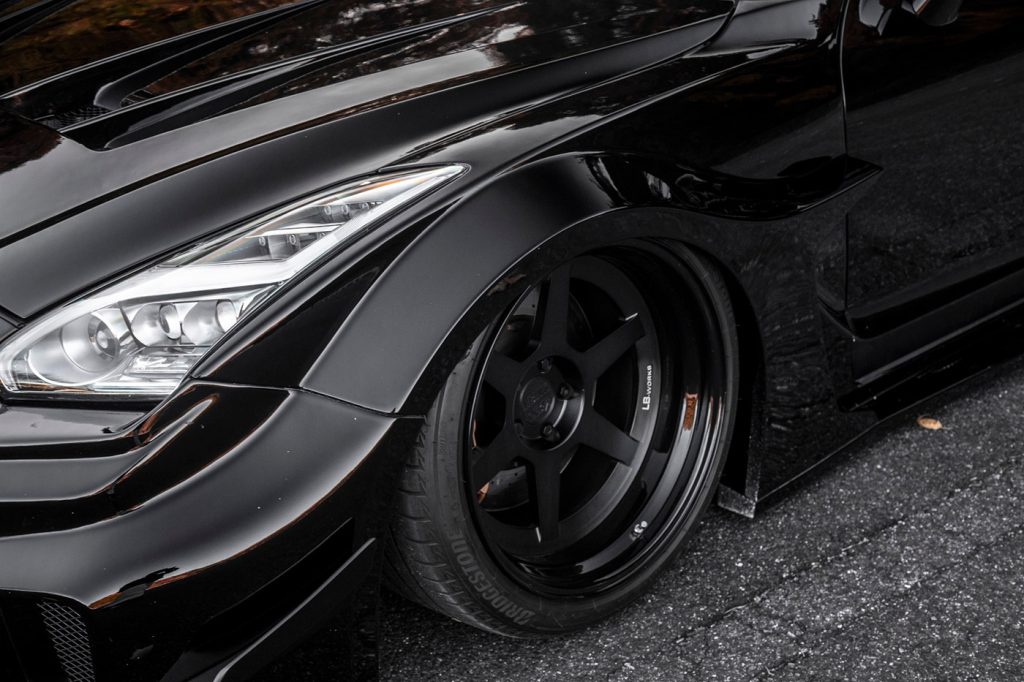 LB-Silhouette WORKS GT 35GT-RR