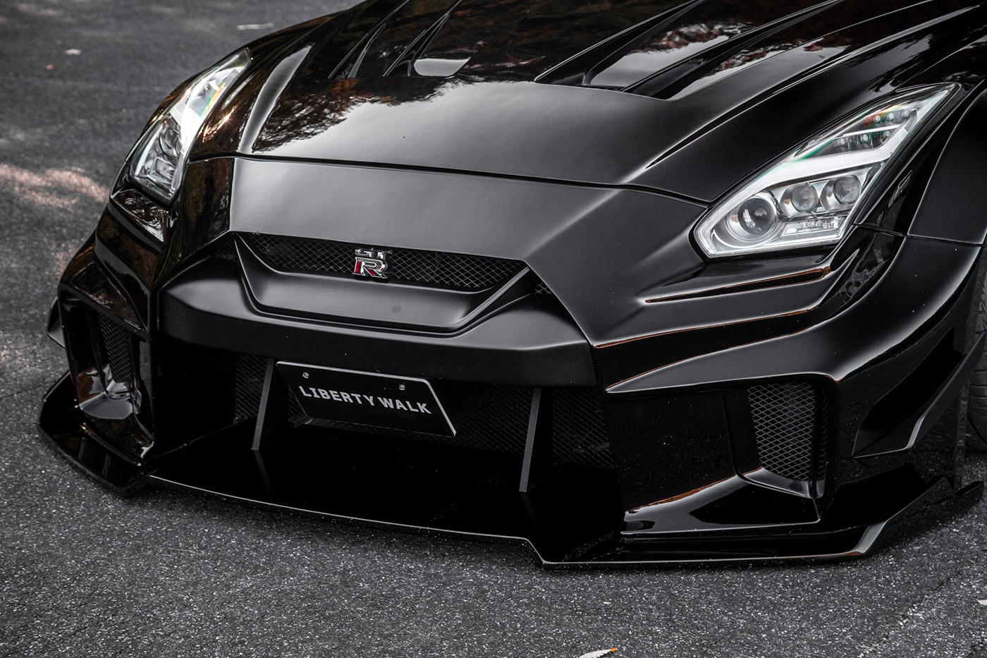 LB-Silhouette WORKS GT 35GT-RR