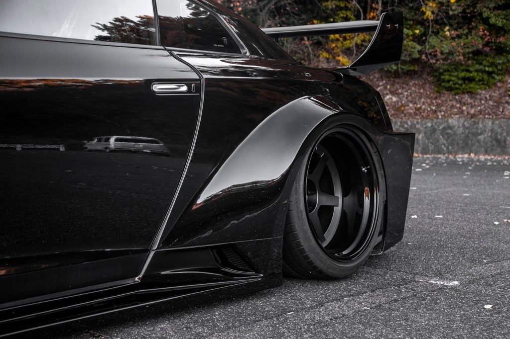 LB-Silhouette WORKS GT 35GT-RR