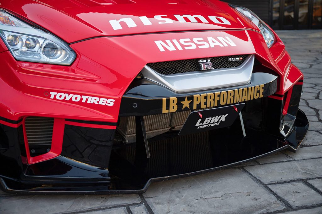 LB-Silhouette WORKS GT 35GT-RR by Liberty Walk Nissan GT-R R35 Widebody