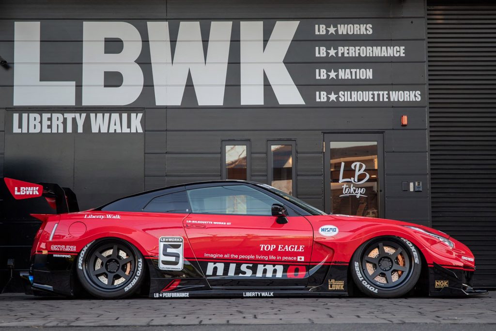LB-Silhouette WORKS GT 35GT-RR by Liberty Walk Nissan GT-R R35 Widebody