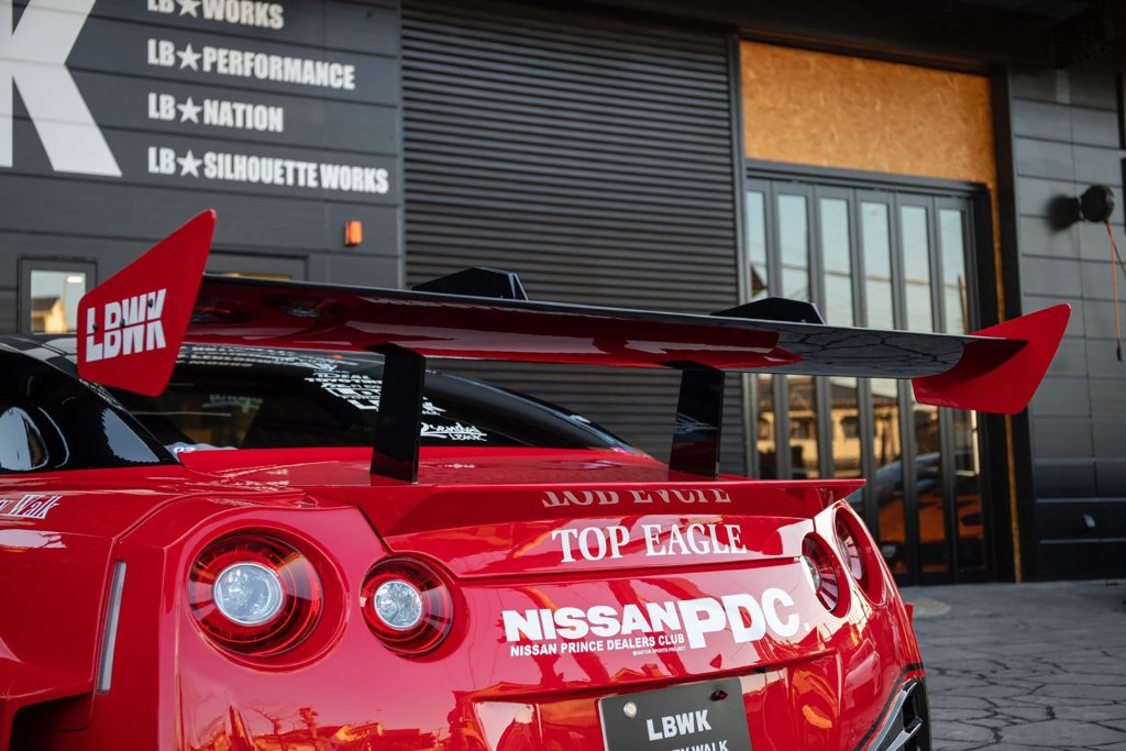 LB-Silhouette WORKS GT 35GT-RR by Liberty Walk Nissan GT-R R35 Widebody