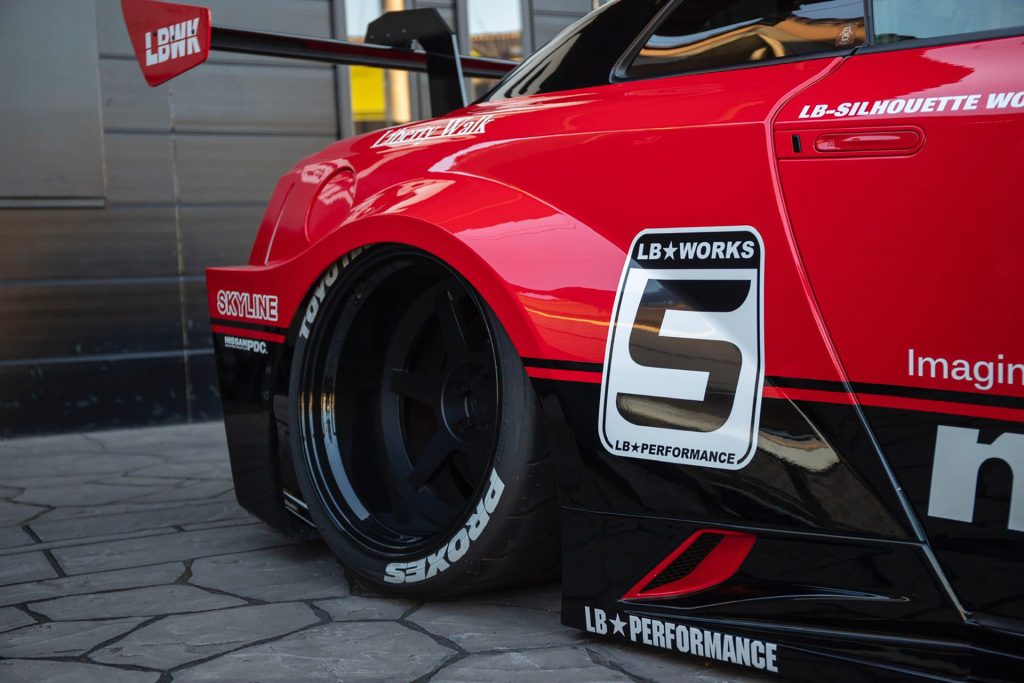 LB-Silhouette WORKS GT 35GT-RR by Liberty Walk Nissan GT-R R35 Widebody