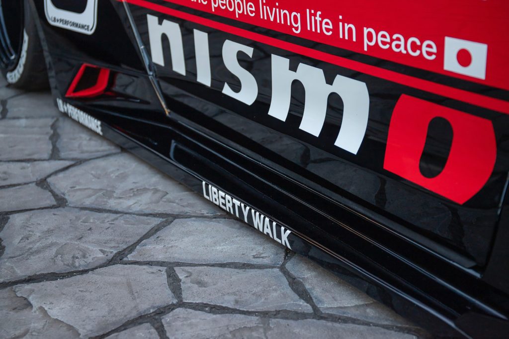 LB-Silhouette WORKS GT 35GT-RR by Liberty Walk Nissan GT-R R35 Widebody