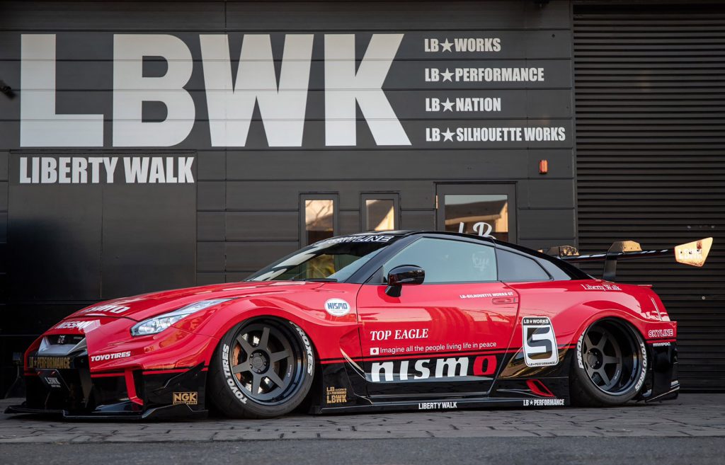LB-Silhouette WORKS GT 35GT-RR by Liberty Walk Nissan GT-R R35 Widebody