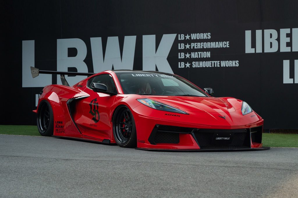 Liberty Walk Corvette C8 Stingray 3LT