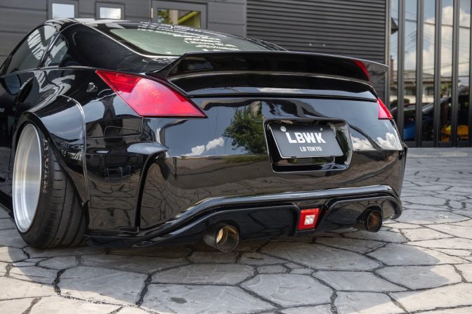 Liberty Walk LB-Nation Nissan Z33 (350Z) Widebody Kit