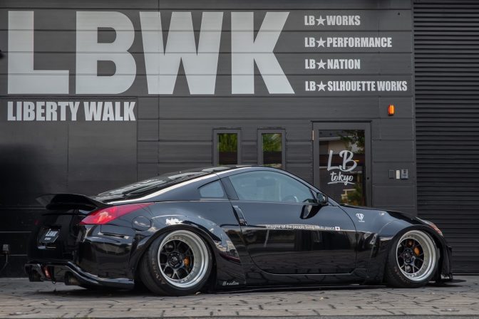 Liberty Walk LB-Nation Nissan Z33 (350Z) Widebody Kit