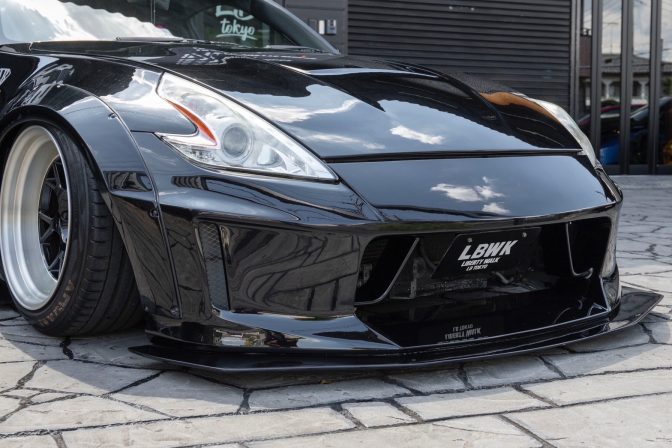 Liberty Walk LB-Nation Nissan Z33 (350Z) Widebody Kit