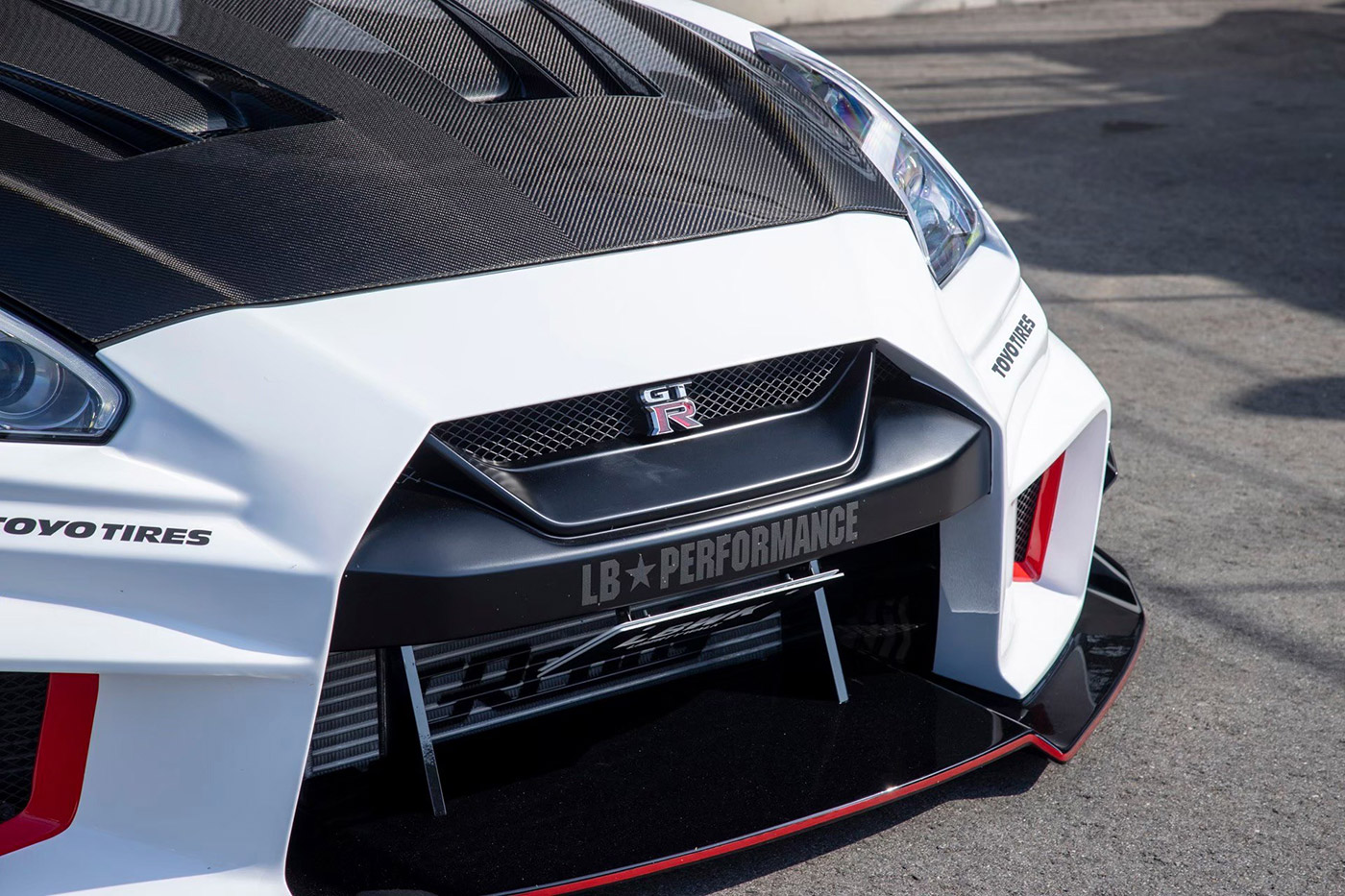 Liberty Walk Nissan R35 LB-Silhouette WORKS GT 35GT-RR