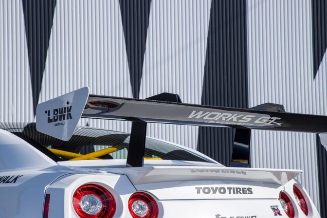 LB☆Silhouette WORKS GT 35GT-RR Rear Wing Ver. 1 – Liberty