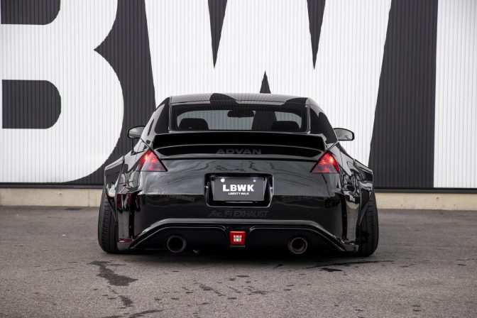 Liberty Walk Nissan Z33 (350Z) 2003-2009 Body Kit