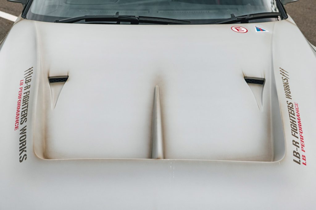 Liberty Walk, Type 2 LB-WORKS Nissan GT-R R35 Full Body Kit