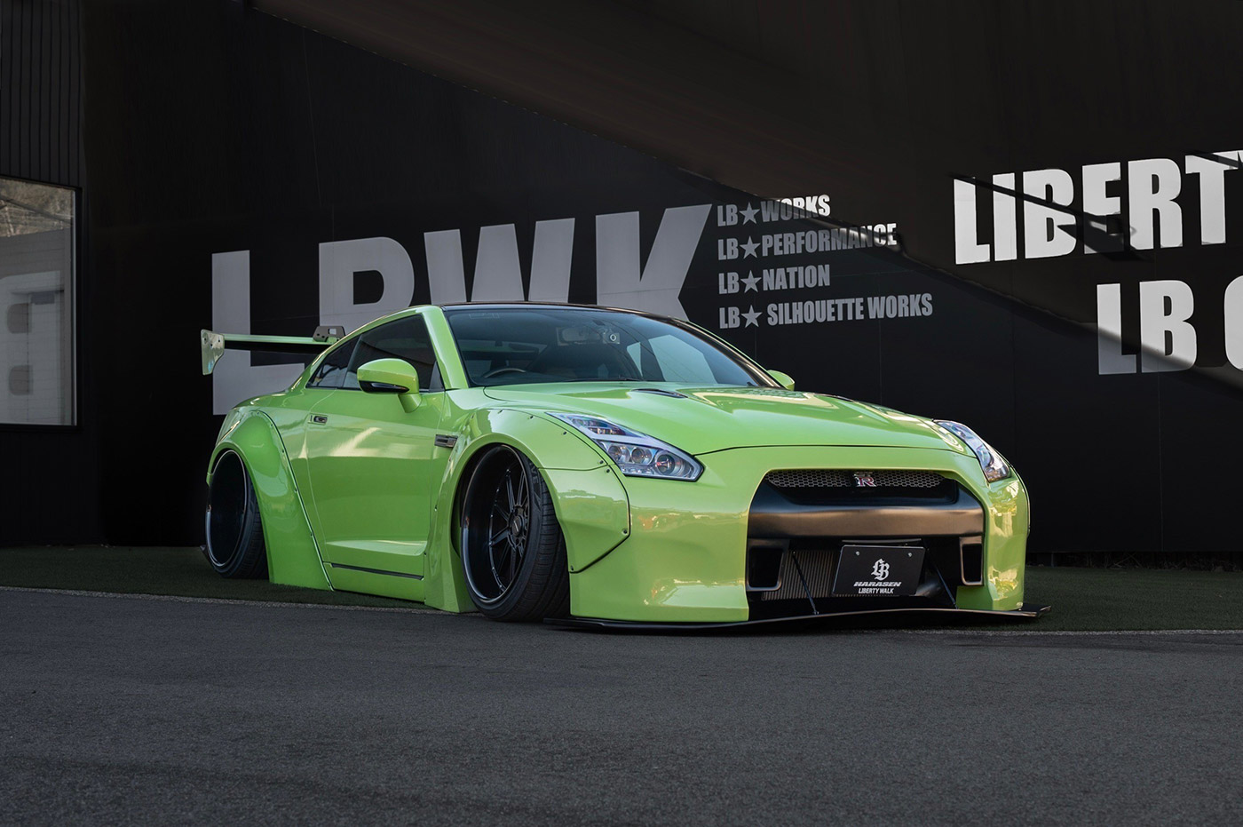 LB-WORKS Nissan GT-R R35 Type 1 Complete Body Kit by Liberty