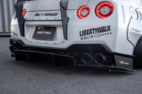 Liberty Walk WORKS Nissan GT-R R35 Type 2 Widebody Full Kit