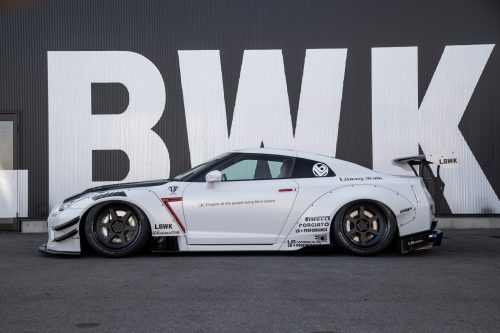 Liberty Walk WORKS Nissan GT-R R35 Type 2 Widebody Full Kit