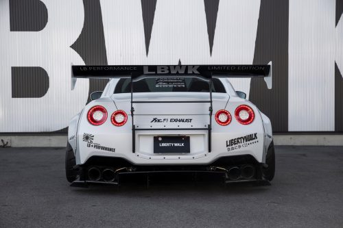Liberty Walk WORKS Nissan GT-R R35 Type 2 Widebody Full Kit