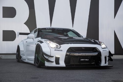 Liberty Walk WORKS Nissan GT-R R35 Type 2 Widebody Full Kit
