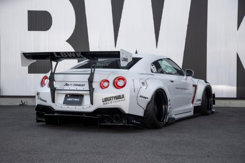 Liberty Walk WORKS Nissan GT-R R35 Type 2 Widebody Full Kit