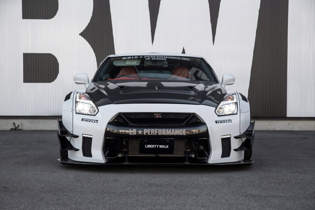 Liberty Walk WORKS Nissan GT-R R35 Type 2 Widebody Full Kit
