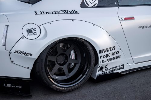 Liberty Walk WORKS Nissan GT-R R35 Type 2 Widebody Full Kit