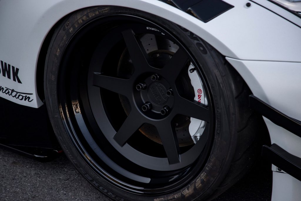 Liberty Walk WORKS Nissan GT-R R35 Type 2 Widebody Full Kit
