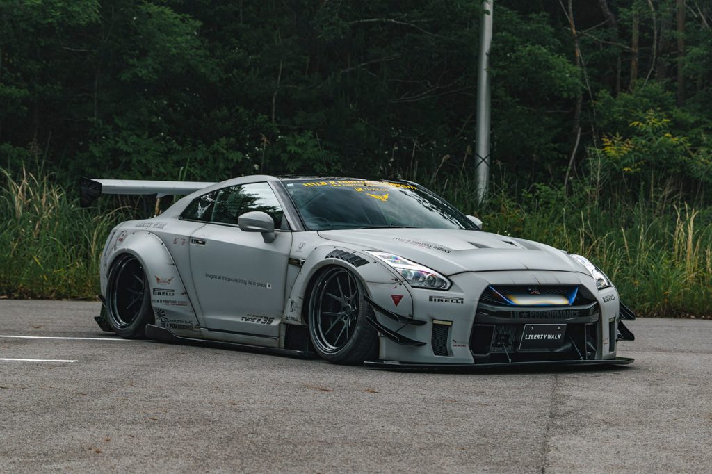 LB☆WORKS Nissan GT-R R35 Type 2 Photo Gallery - Liberty Walk Shop