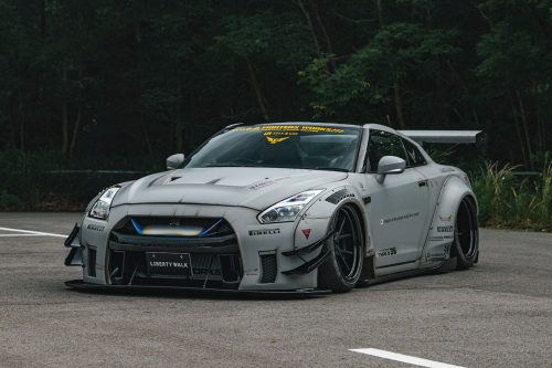 Liberty Walk, Type 2 LB-WORKS Nissan GT-R R35 Full Body Kit