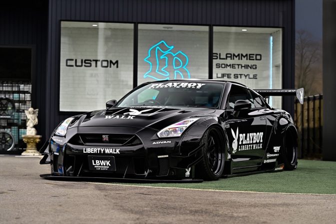 LIBERTY WALK LB★WORKS Nissan GT-R Black Liberty Walk | LB☆WORKS Nissan GT-R R35 Type 2 Body Kit