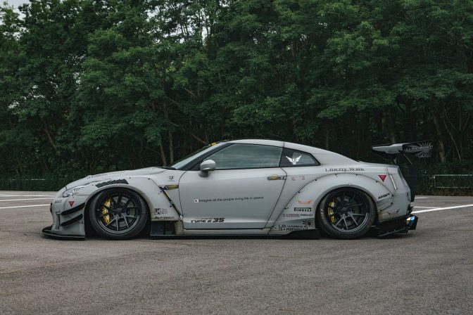 Liberty Walk | LB☆WORKS Nissan GT-R R35 Type 2 Body Kit